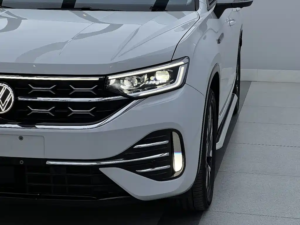 Volkswagen Tayron 2024 380TSI 4Motion R-Line High Performance Edition 2024 - thumbnail 8