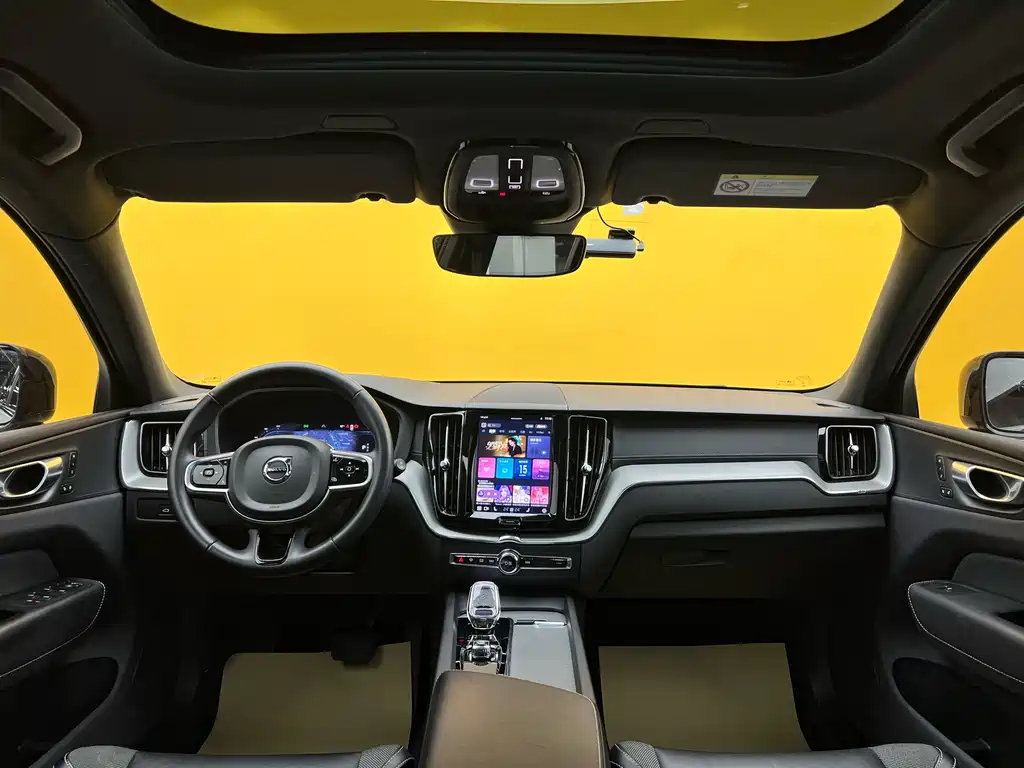 Volvo Volvo XC60 2023 B5 AWD Intelligent Distance Sport Edition 2023 - thumbnail 15