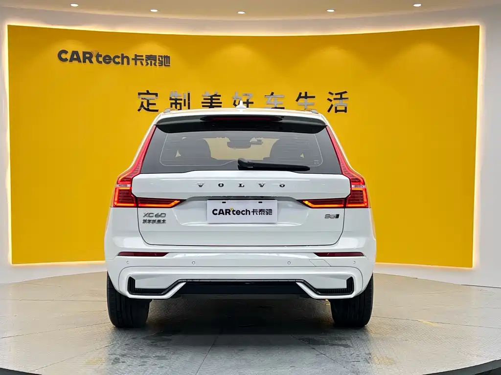 Volvo Volvo XC60 2023 B5 AWD Intelligent Distance Sport Edition 2023 - thumbnail 30