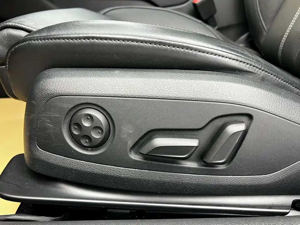 Audi Audi A4L 2023 40 TFSI quattro Luxury Dynamic Edition 2024 - thumbnail 7