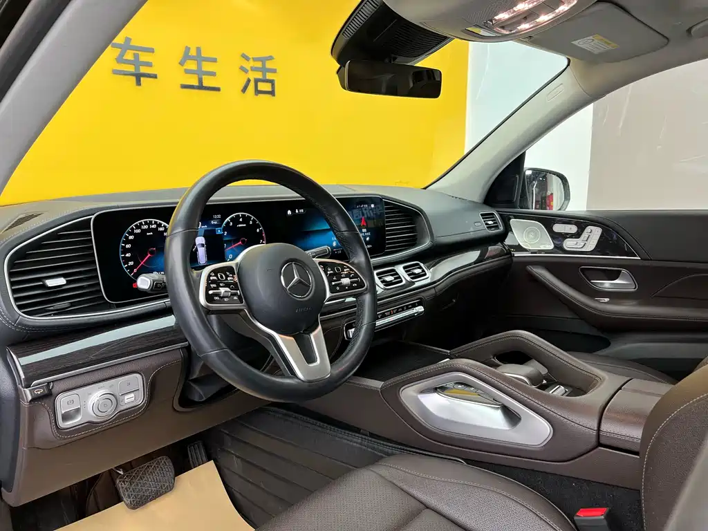 Mercedes-Benz Mercedes-Benz GLS 2021 Facelift GLS 450 4MATIC Fashion Edition 2021 - thumbnail 4