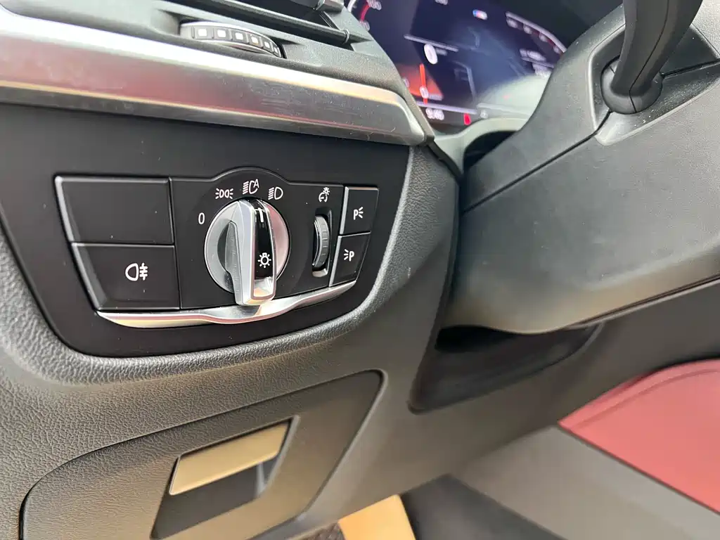 BMW BMW X4 2022 xDrive 25i M Sport Package 2023 - thumbnail 6