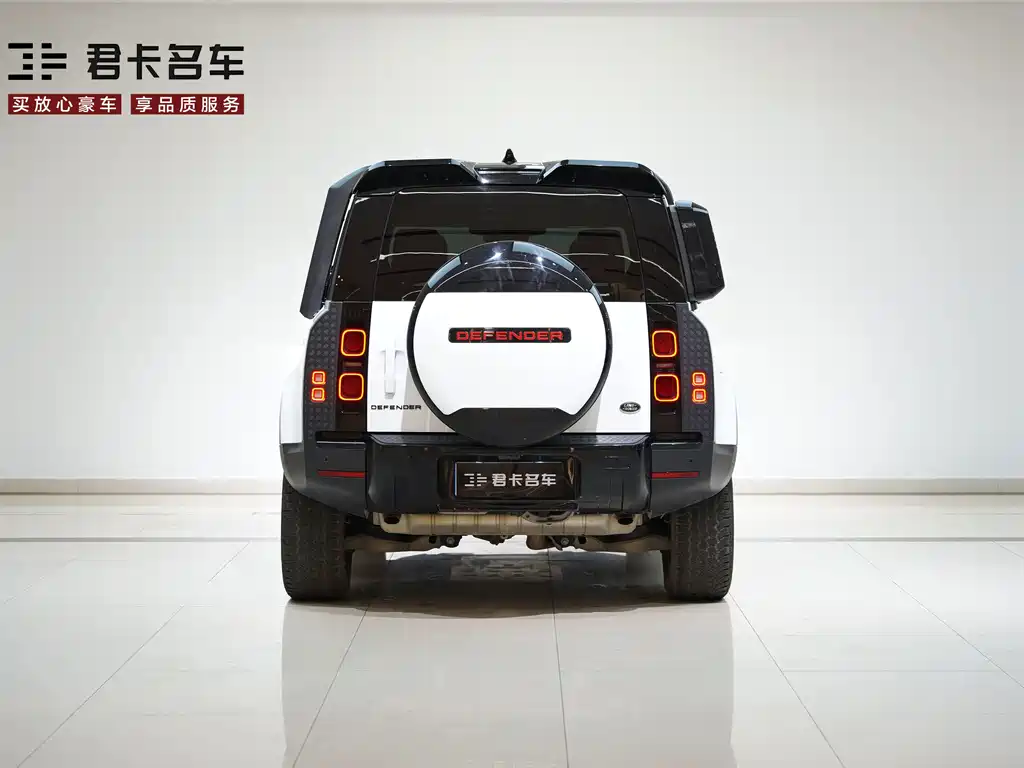 Land Rover Land Rover Defender 2020 110 P400 First Edition Silvery Special Kit 2020 - thumbnail 6