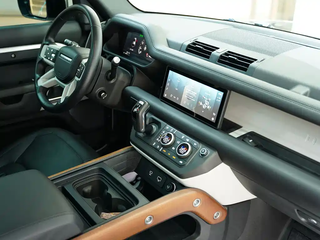 Land Rover Land Rover Defender 2020 110 P400 First Edition Silvery Special Kit 2020 - thumbnail 19