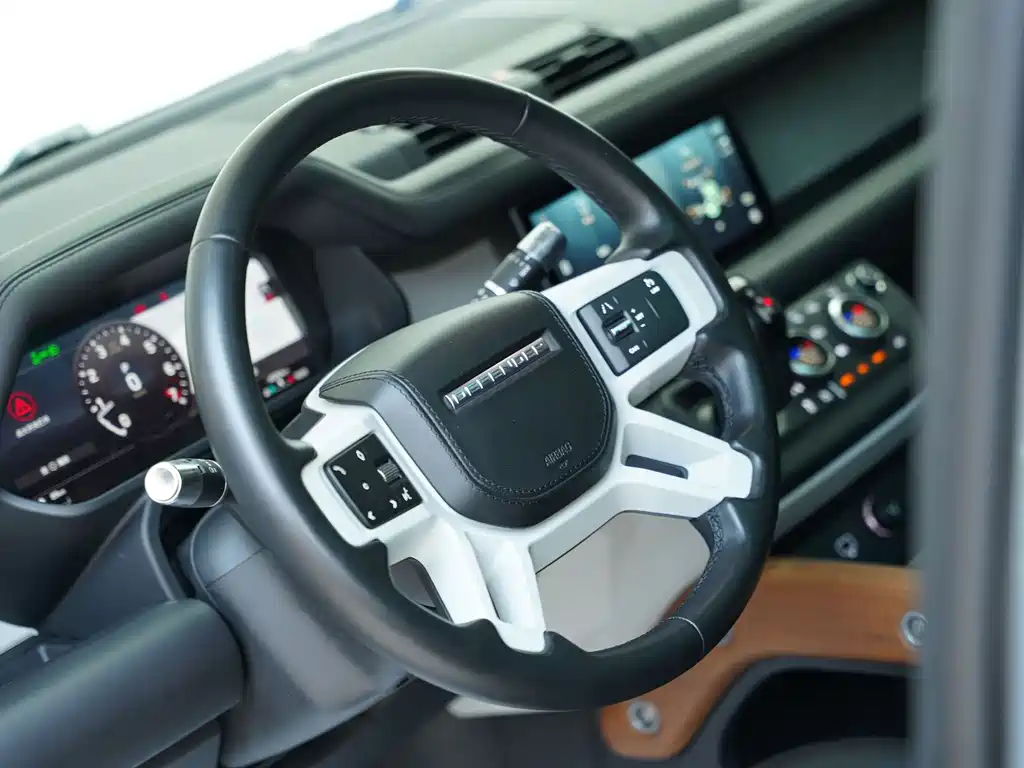 Land Rover Land Rover Defender 2020 110 P400 First Edition Silvery Special Kit 2020 - thumbnail 20