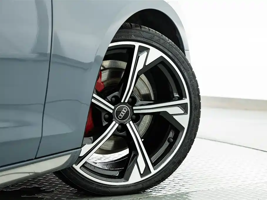 Audi Audi A4L 2022 40 TFSI quattro RS Sport Package 2023 - thumbnail 19