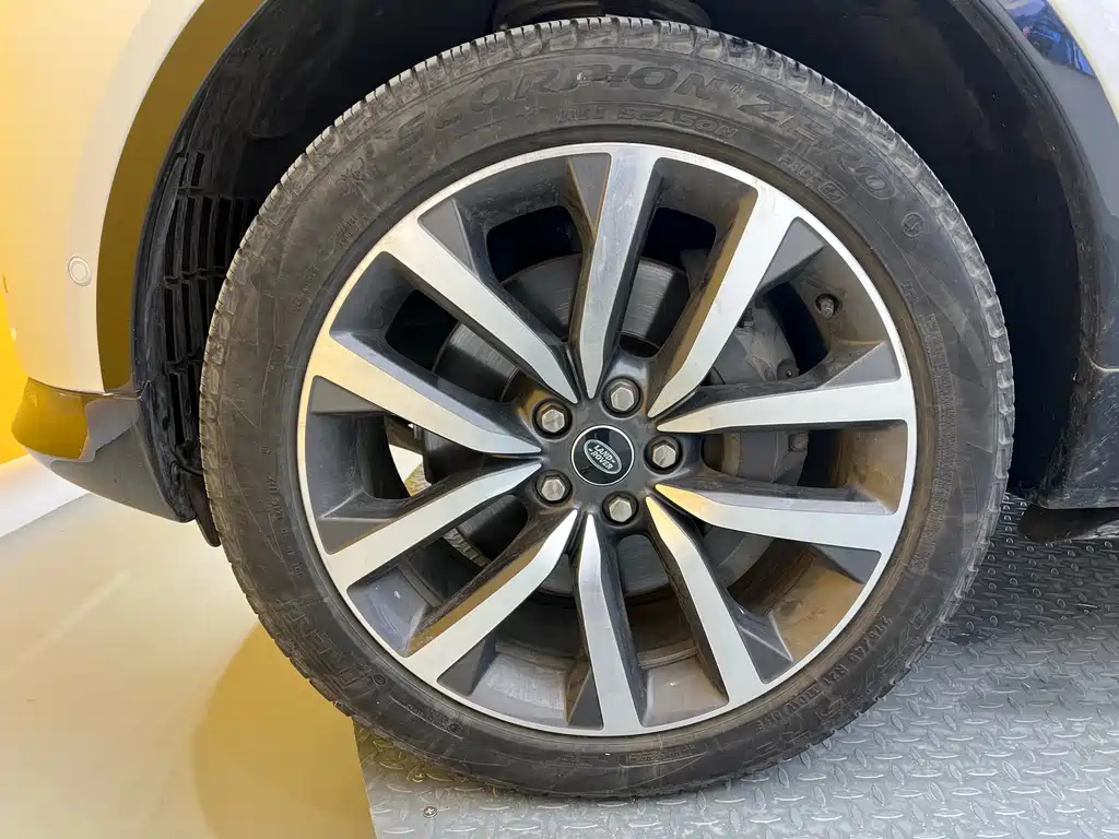 Land Rover Discovery 2023 360PS R-Dynamic SE 2022 - thumbnail 24