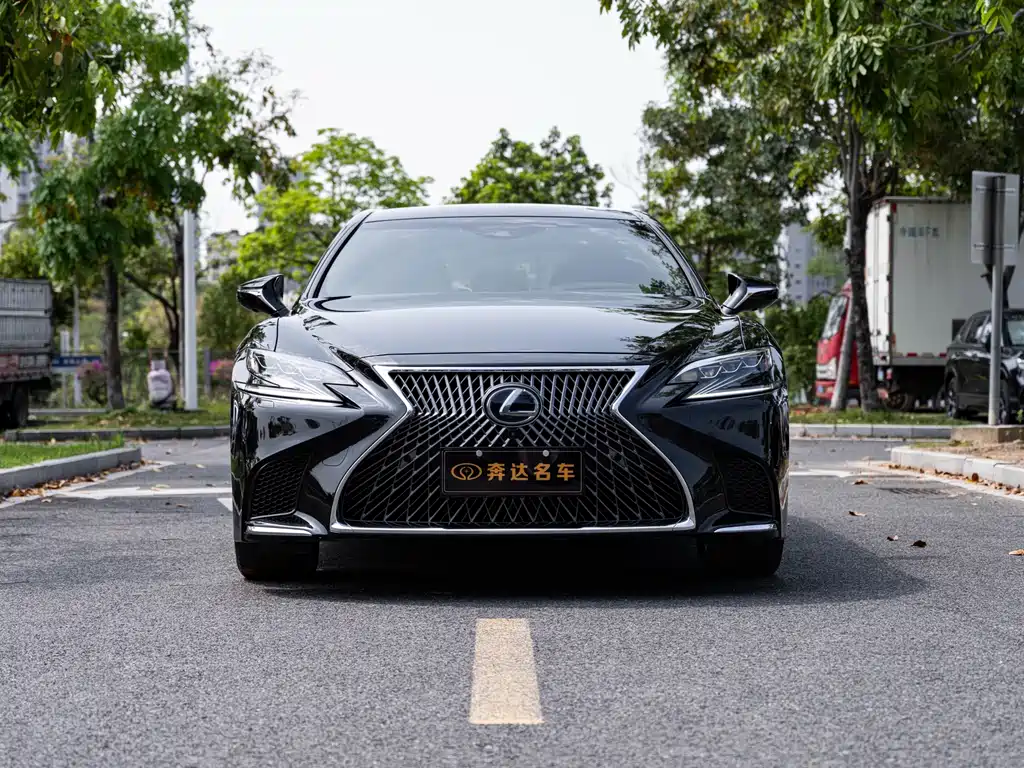 Lexus Lexus LS 500h F Sport 2020 Model Year 2020 - thumbnail 2