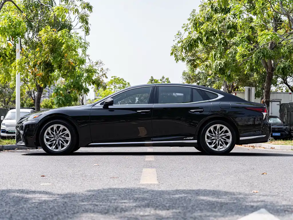 Lexus Lexus LS 500h F Sport 2020 Model Year 2020 - thumbnail 4