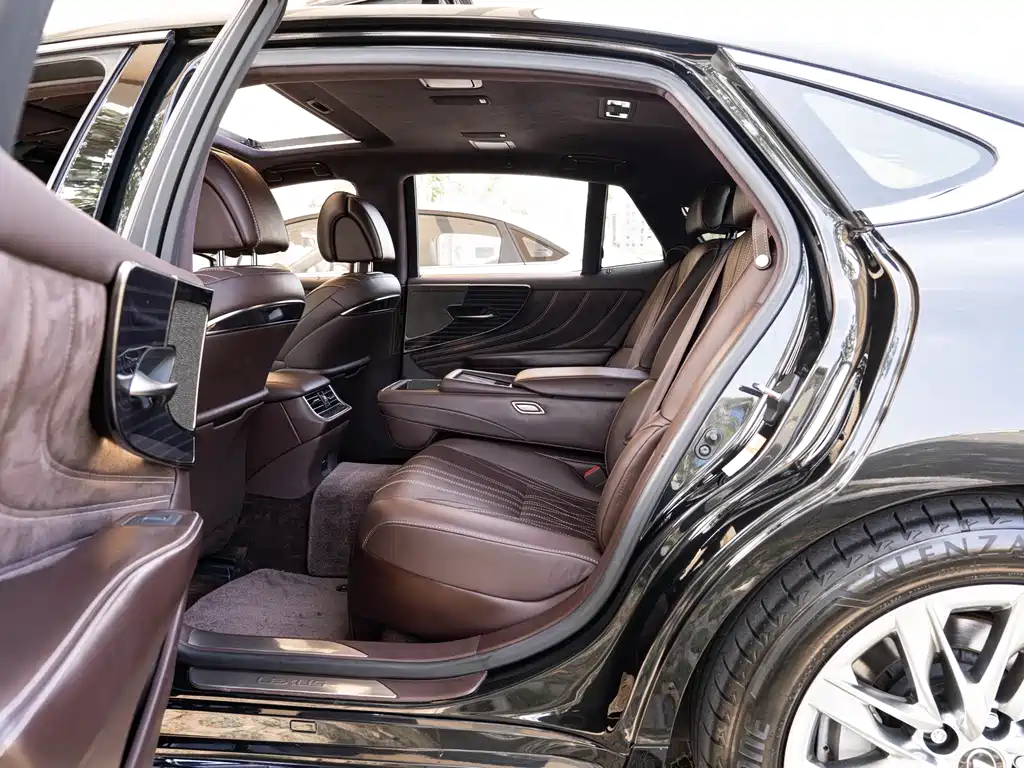 Lexus Lexus LS 500h F Sport 2020 Model Year 2020 - thumbnail 10