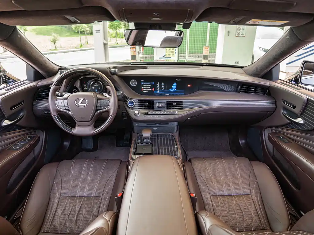 Lexus Lexus LS 500h F Sport 2020 Model Year 2020 - thumbnail 13