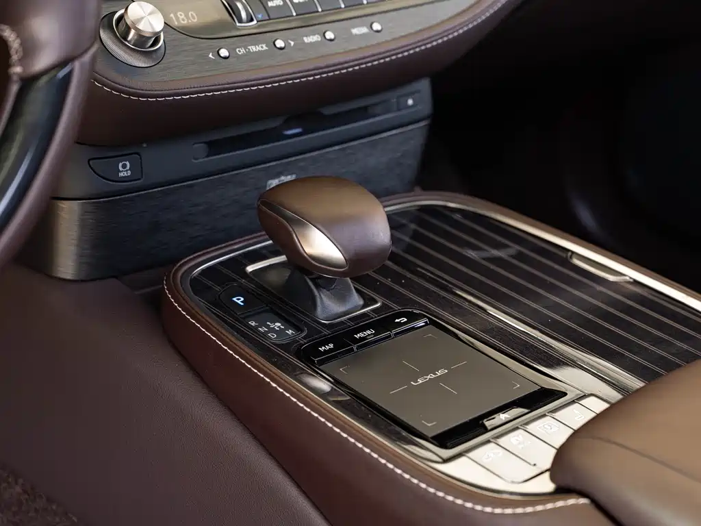 Lexus Lexus LS 500h F Sport 2020 Model Year 2020 - thumbnail 15