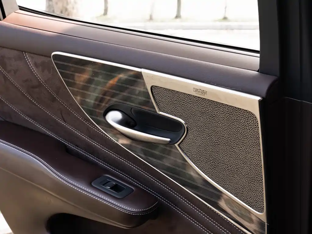 Lexus Lexus LS 500h F Sport 2020 Model Year 2020 - thumbnail 19