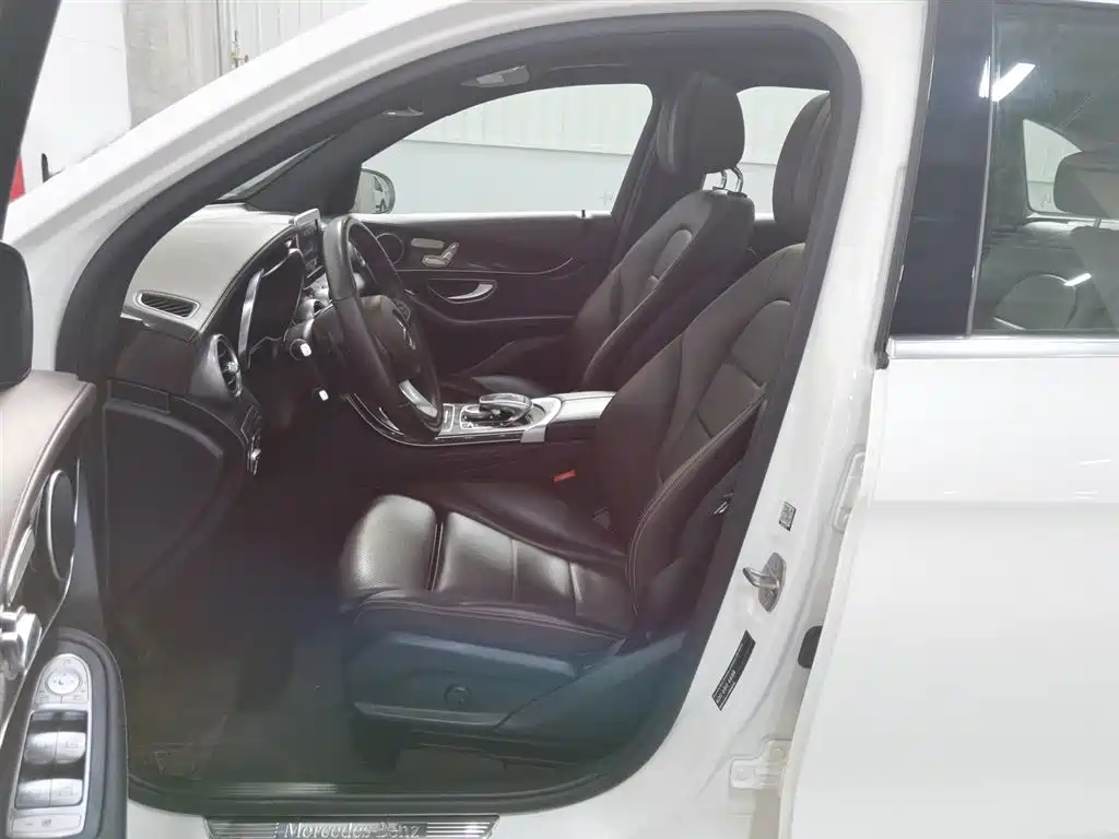 Mercedes-Benz Mercedes-Benz GLC 2017 GLC 260 4MATIC Sport Edition 2017 - thumbnail 10