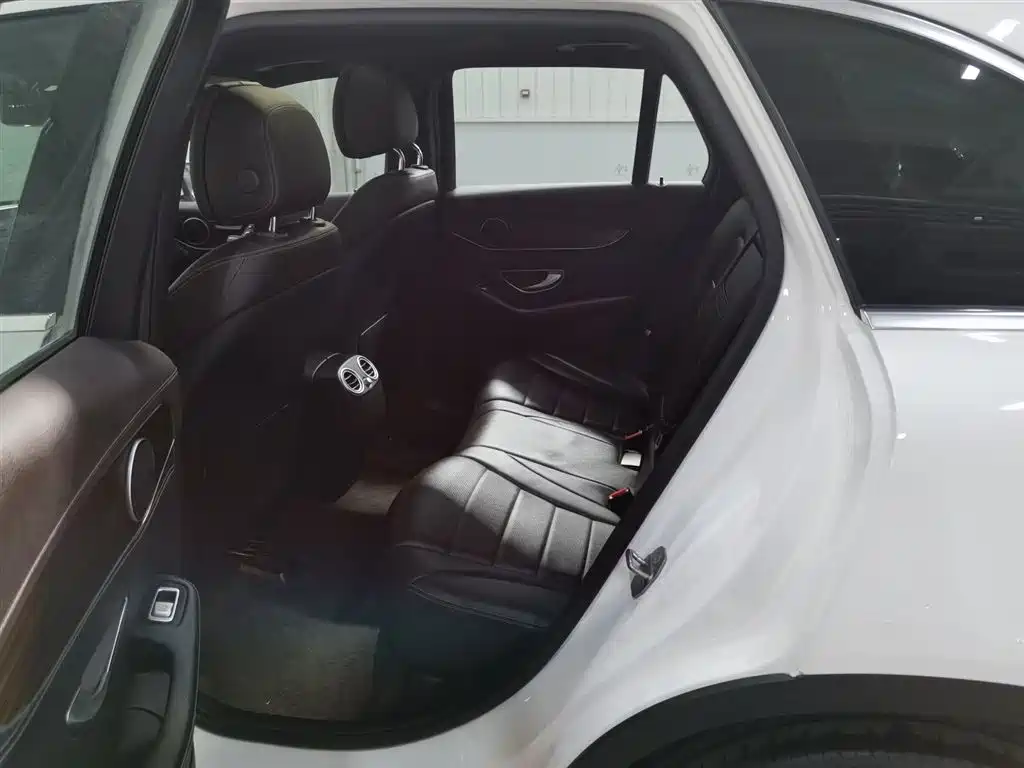 Mercedes-Benz Mercedes-Benz GLC 2017 GLC 260 4MATIC Sport Edition 2017 - thumbnail 15