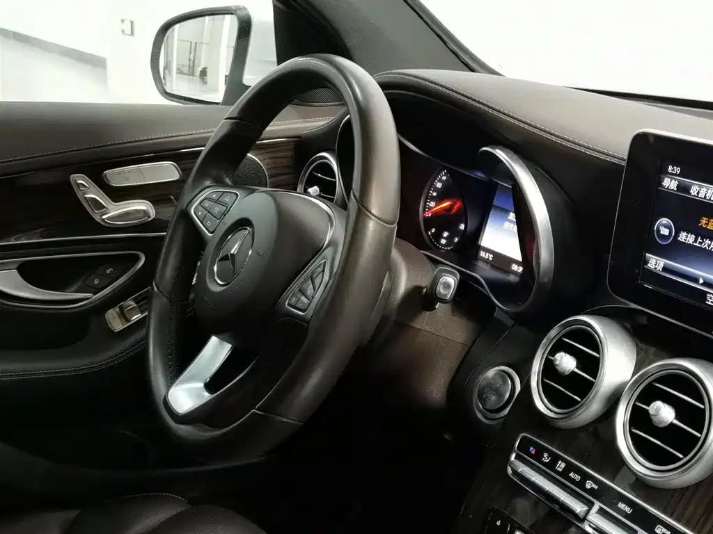 Mercedes-Benz Mercedes-Benz GLC 2017 GLC 260 4MATIC Sport Edition 2017 - thumbnail 22