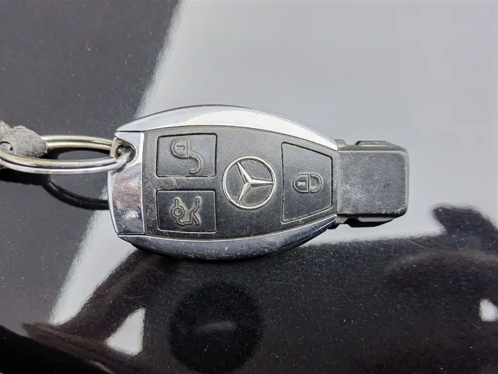 Mercedes-Benz Mercedes-Benz GLC 2019 Facelift GLC 260 L 4MATIC Luxury 2019 - thumbnail 19