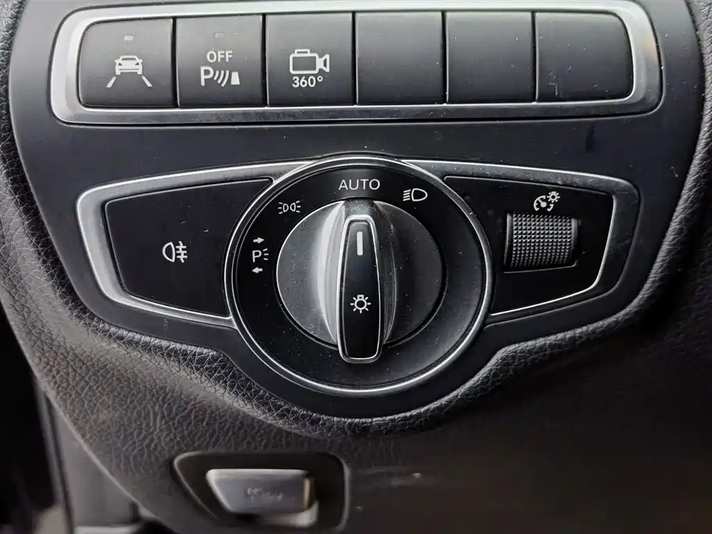 Mercedes-Benz Mercedes-Benz GLC 2019 Facelift GLC 260 L 4MATIC Luxury 2019 - thumbnail 21