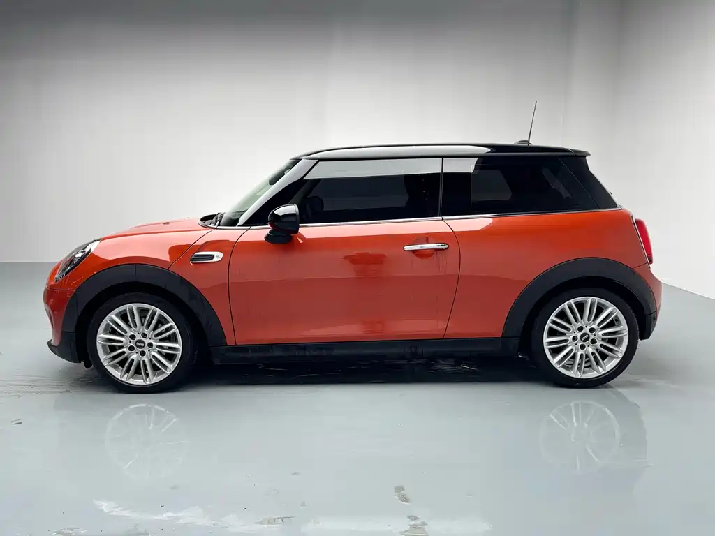 MINI MINI 2018 1.5T COOPER Artist 2019 - thumbnail 3