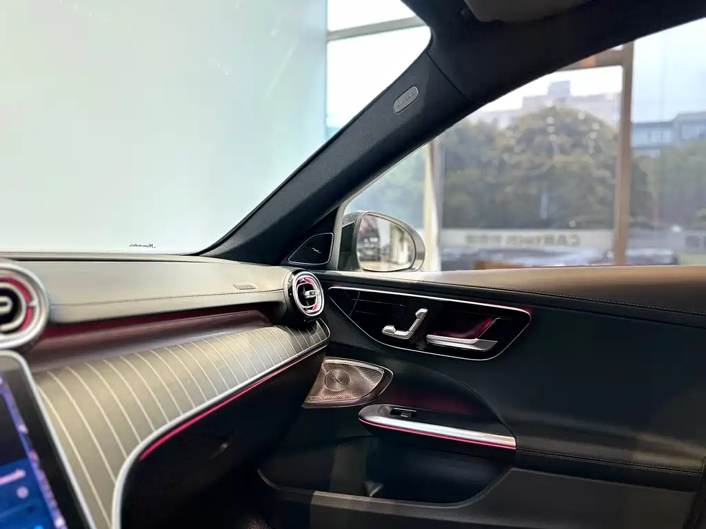 Mercedes-Benz Mercedes-Benz C-Class 2023 Facelift C 260 L Night Sport Edition 2023 - thumbnail 8