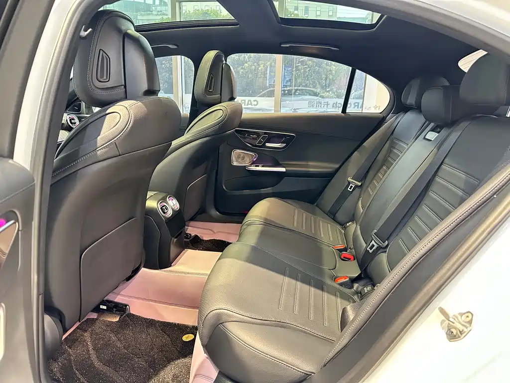 Mercedes-Benz Mercedes-Benz C-Class 2023 Facelift C 260 L Night Sport Edition 2023 - thumbnail 13