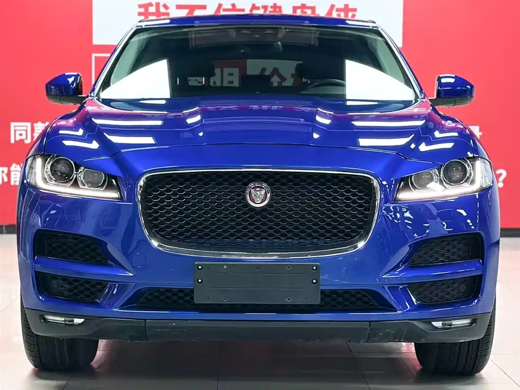 Jaguar Jaguar F-PACE 2019 2.0T AWD Urban Premium Edition 2019 - thumbnail 2