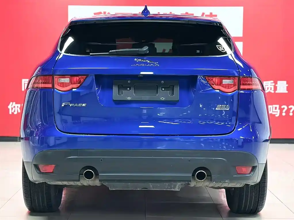 Jaguar Jaguar F-PACE 2019 2.0T AWD Urban Premium Edition 2019 - thumbnail 5