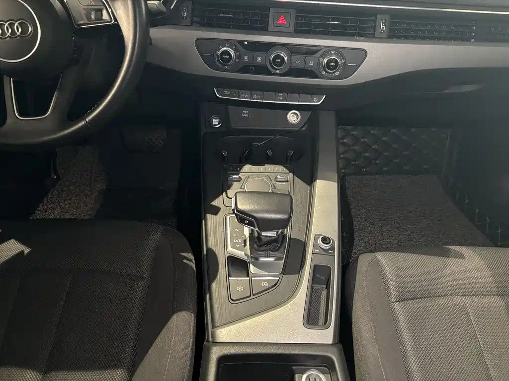 Audi Audi A4L 2019 40 TFSI Advanced Model VI 2020 - thumbnail 16