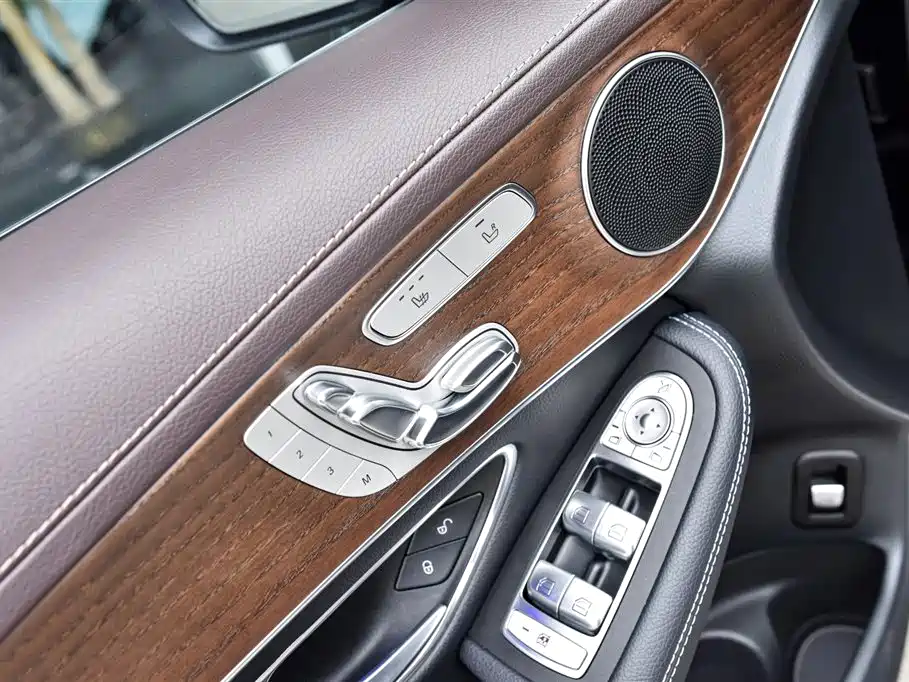Mercedes-Benz Mercedes-Benz GLC 2021 GLC 260 L 4MATIC Luxury Edition 2021 - thumbnail 9