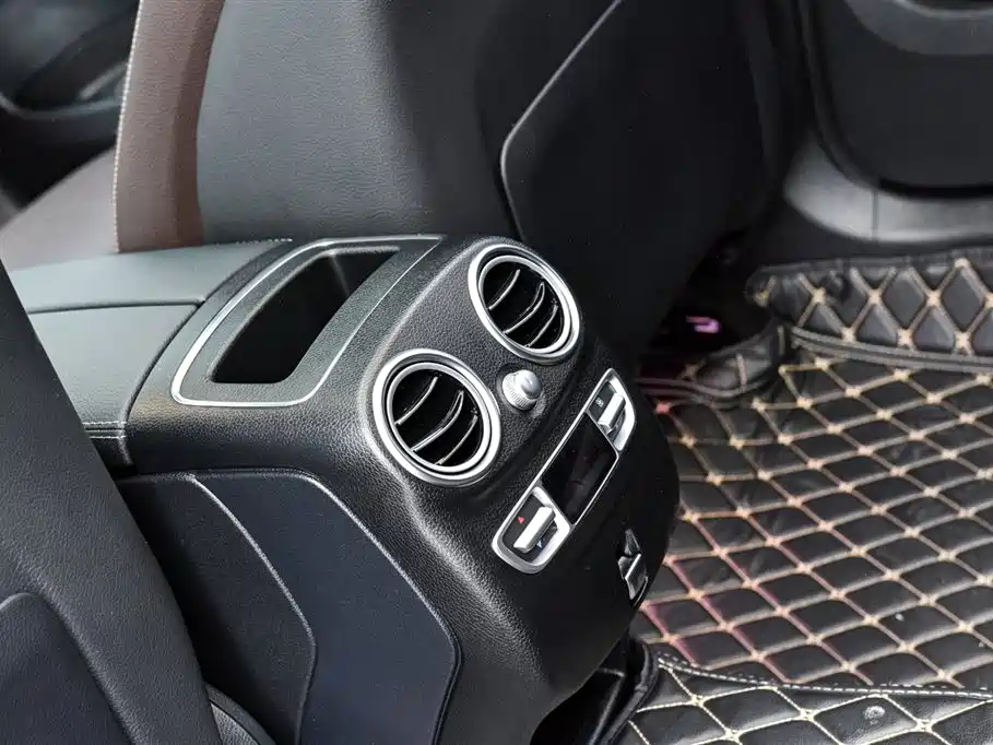Mercedes-Benz Mercedes-Benz GLC 2021 GLC 260 L 4MATIC Luxury Edition 2021 - thumbnail 17