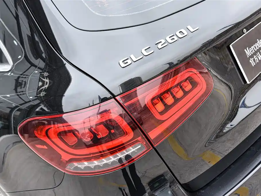 Mercedes-Benz Mercedes-Benz GLC 2021 GLC 260 L 4MATIC Luxury Edition 2021 - thumbnail 18