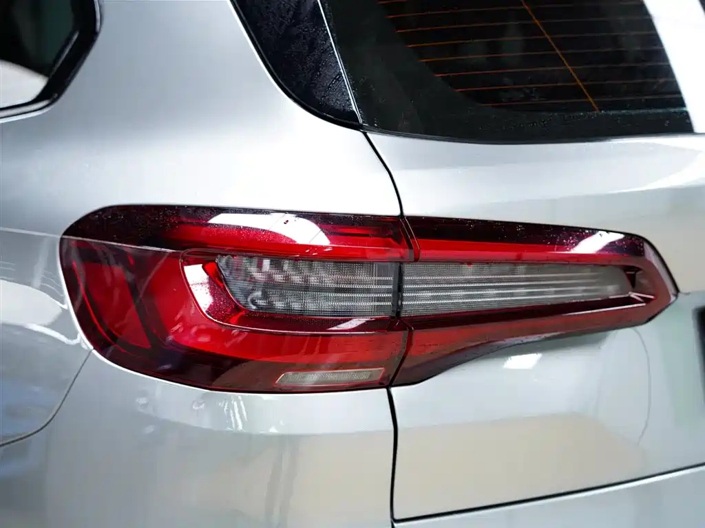 BMW BMW X5 M 2022 X5 M 2022 - thumbnail 4