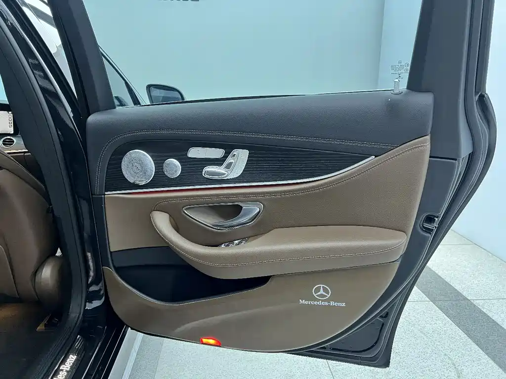 Mercedes-Benz Mercedes-Benz E-Class 2021 E 300 L Luxury Model 2020 - thumbnail 20