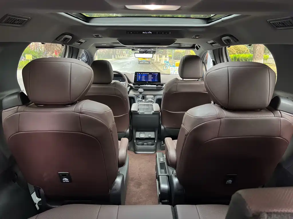 Toyota Toyota Granvia 2023 2.5L Hybrid Flagship VIP Edition 2023 - thumbnail 21