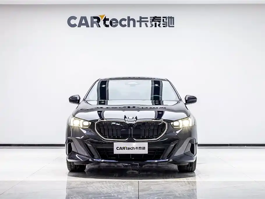 BMW BMW 5 Series 2025 530Li Leading Model M Sport Package 2025 - thumbnail 2