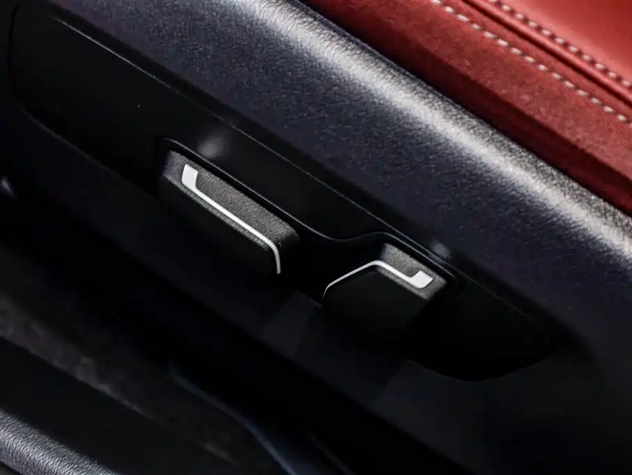 BMW BMW 5 Series 2025 530Li Leading Model M Sport Package 2025 - thumbnail 27