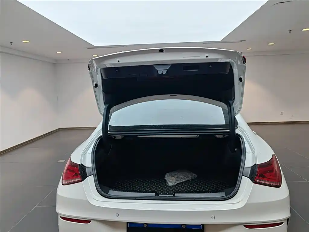 Mercedes-Benz Mercedes-Benz CLA 200 2022 Model Imported 2023 - thumbnail 9