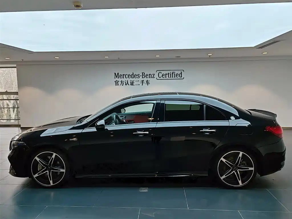 Mercedes-Benz Mercedes-Benz A-Class AMG 2025 AMG A 35 L 4MATIC 2025 - thumbnail 7