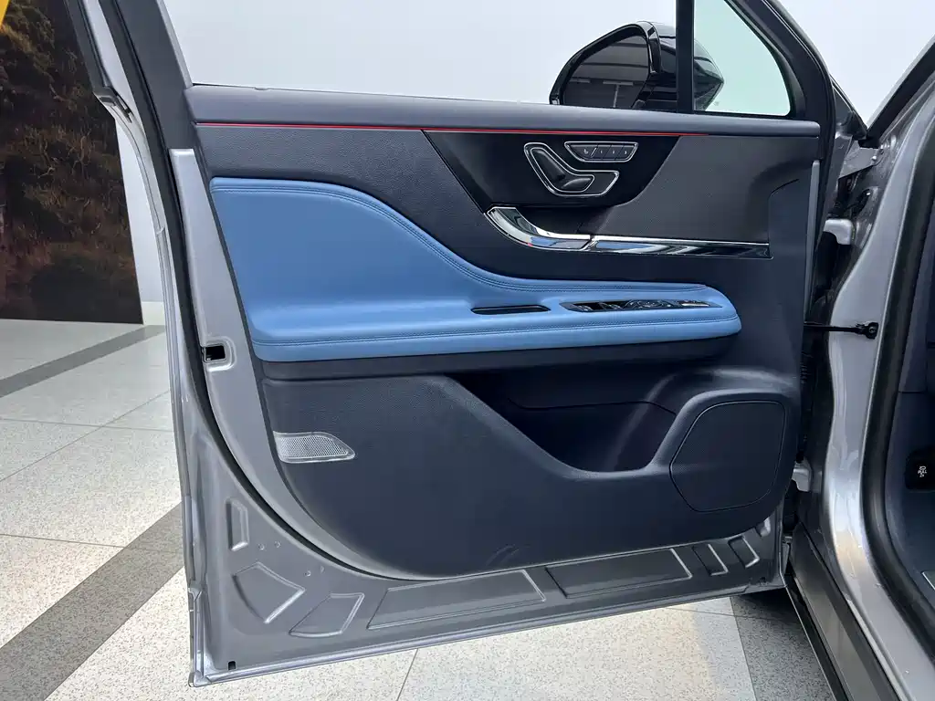 Lincoln Lynx 2024 1.5T FWD Premium Hybrid Edition 2024 - thumbnail 10