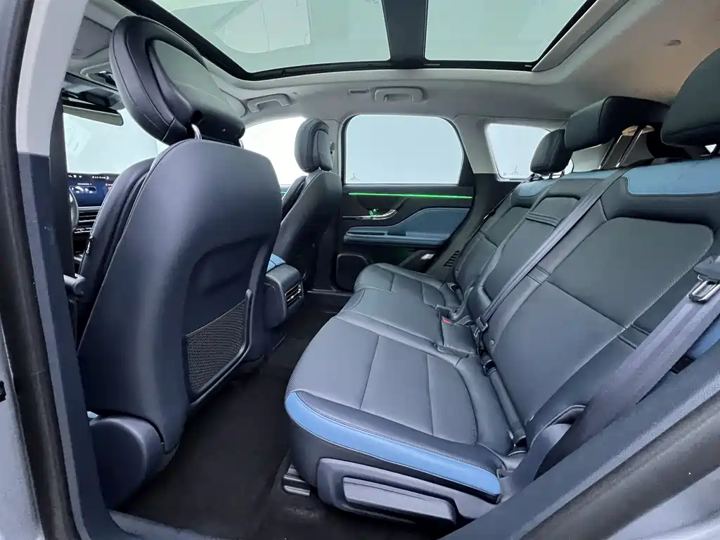 Lincoln Lynx 2024 1.5T FWD Premium Hybrid Edition 2024 - thumbnail 14