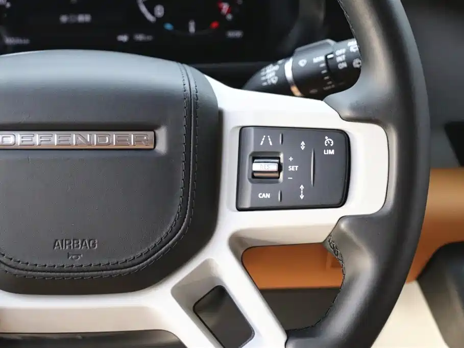 Land Rover Land Rover Defender 2023 Model Year Facelift 110 3.0T P400 Dark Black Special Edition 2023 - thumbnail 18