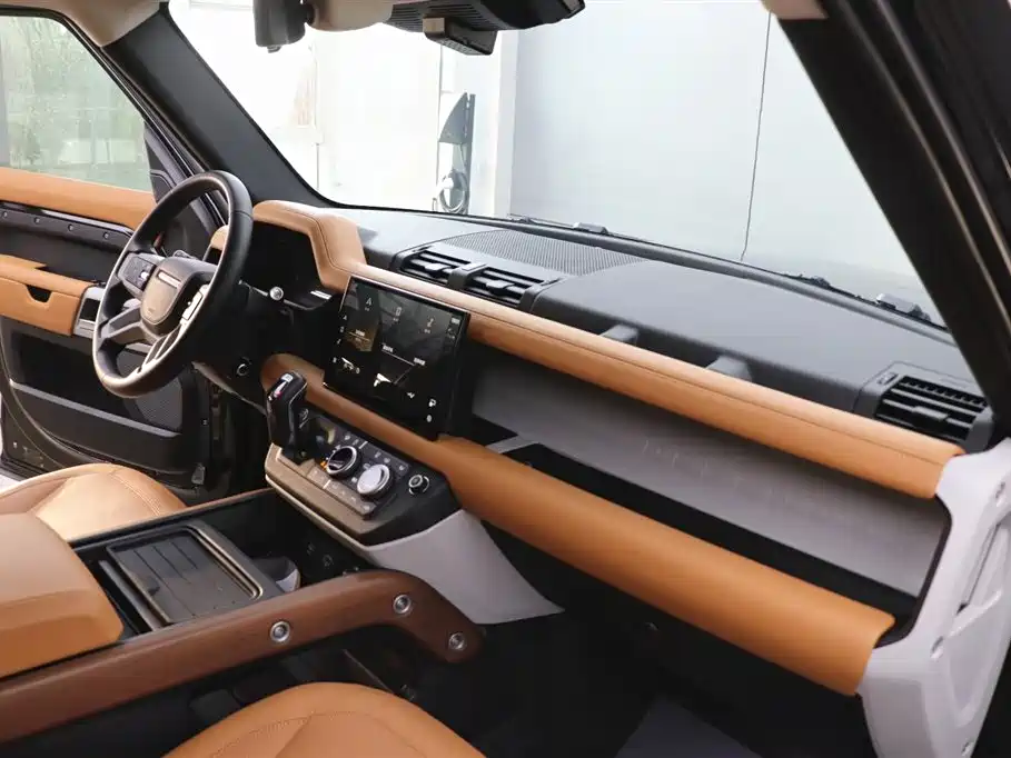 Land Rover Land Rover Defender 2023 Model Year Facelift 110 3.0T P400 Dark Black Special Edition 2023 - thumbnail 22
