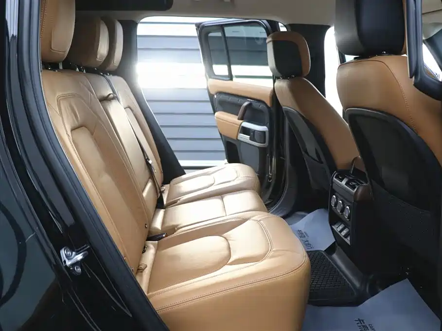 Land Rover Land Rover Defender 2023 Model Year Facelift 110 3.0T P400 Dark Black Special Edition 2023 - thumbnail 24