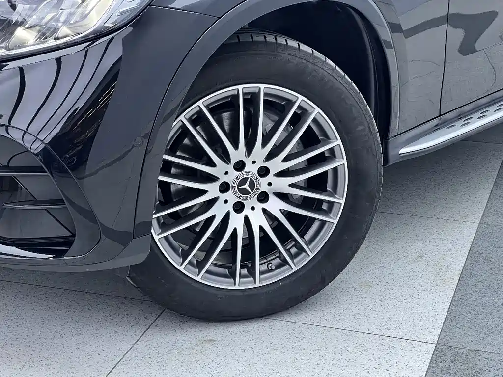 Mercedes-Benz Mercedes-Benz GLC 2025 GLC 300 L 4MATIC Dynamic Model 5-Seat 2025 - thumbnail 6