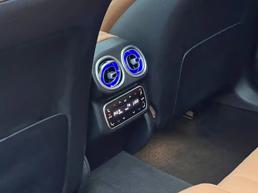 Mercedes-Benz Mercedes-Benz GLC 2025 GLC 300 L 4MATIC Dynamic Model 5-Seat 2025 - thumbnail 15