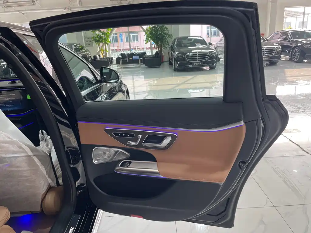 Mercedes-Benz Mercedes-Benz E-Class 2026 E 300 L Luxury Model 2026 - thumbnail 28