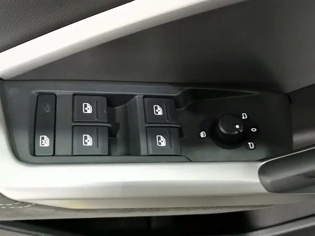 Audi Audi Q3 2019 35 TFSI Sport Line 2020 - thumbnail 9