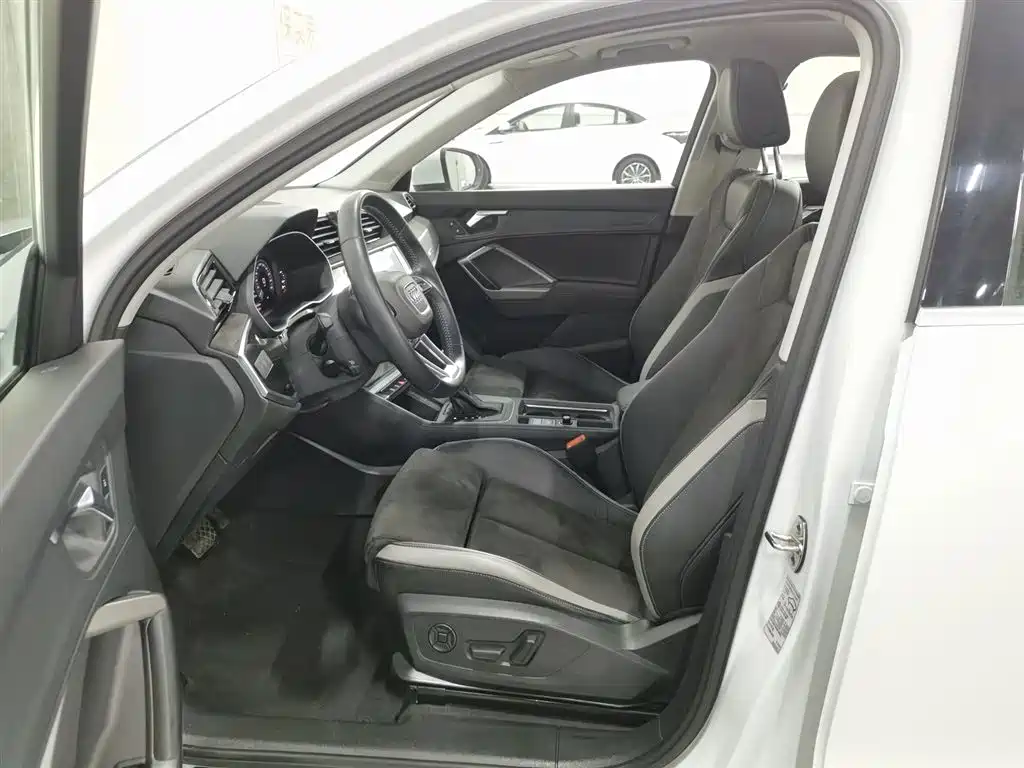 Audi Audi Q3 2019 35 TFSI Sport Line 2020 - thumbnail 10