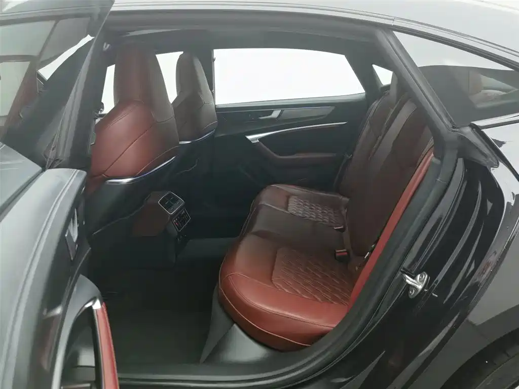 Audi Audi A7L 2024 45 TFSI quattro Black Knight Edition 2025 - thumbnail 15