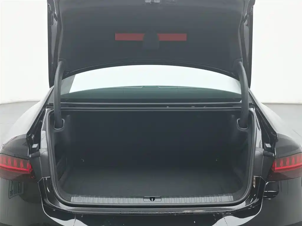 Audi Audi A7L 2024 45 TFSI quattro Black Knight Edition 2025 - thumbnail 16